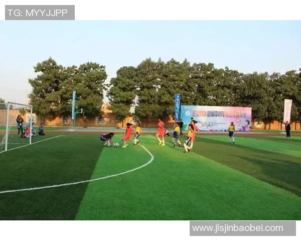 球星油画风展现绿茵赛场激情与足球艺术完美融合