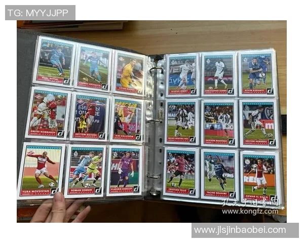 足球球星卡与盗梦空间概念结合的收藏价值分析